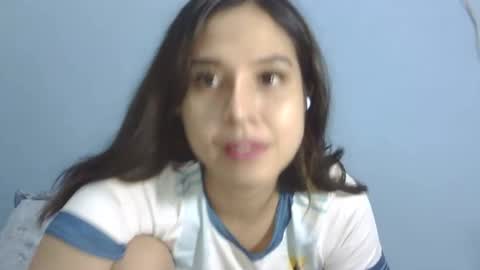 Snapshot of cottoncandygirl9898 chatting on 10-03-25, 03:42 Liz Gwyneth Charlota online show from 10-03-25, 03:42