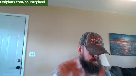 Snapshot of countrybeef chatting on 04-21-26, 03:17 countrybeef online show from 04-21-26, 03:17