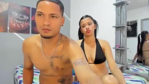 Snapshot of couple777sexy chatting on 04-20-26, 01:41 Andri online show from 04-20-26, 01:41