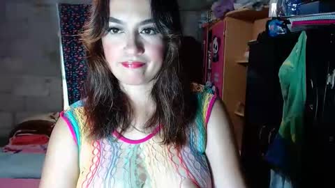 Nikol y  tomy online show from 10-22-25, 08:19