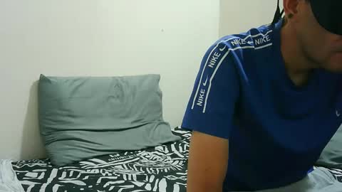 couple_hot86 online show from 09-08-25, 04:28