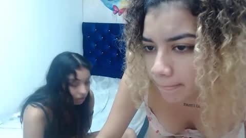 couple_lesbian_zhara_sophia online show from 01-18-25, 08:31