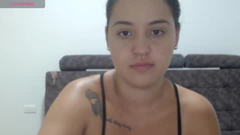  ALEJANDRO Y EMILY  online show from 02-05-26, 02:27