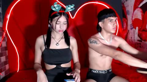 MIA LIZ AND SAM online show from 12-14-24, 01:16