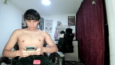 Snapshot of couple_sexxy7 chatting on 03-31-26, 08:42 MIA LIZ AND SAM online show from 03-31-26, 08:42
