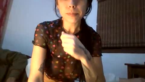 Snapshot of couplebra11 chatting on 05-17-26, 04:43 BelloyBella online show from 05-17-26, 04:43