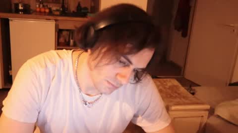 Snapshot of coupleforyou23 chatting on 02-12-25, 04:44 coupleforyou23 online show from 02-12-25, 04:44