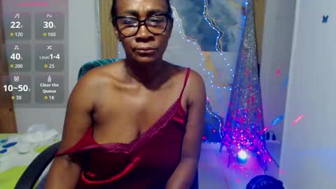 Snapshot of couplehot4uxx chatting on 05-19-26, 11:49 luckyalysonXXX online show from 05-19-26, 11:49