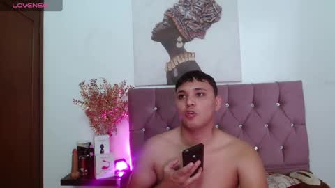 Snapshot of couplelovely_dss chatting on 09-28-25, 08:36 Barby and Kenny online show from 09-28-25, 08:36