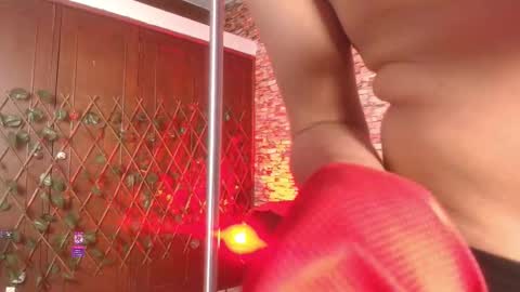Snapshot of couplelovely_dss chatting on 10-12-25, 08:41 Barby and Kenny online show from 10-12-25, 08:41