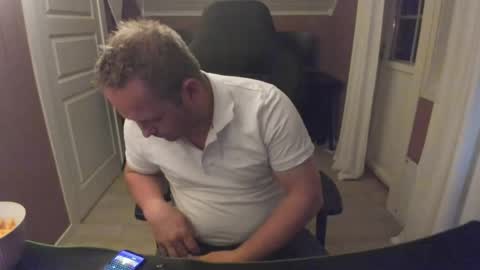 Snapshot of coupleofnor chatting on 06-01-26, 10:33 coupleofnor online show from 06-01-26, 10:33