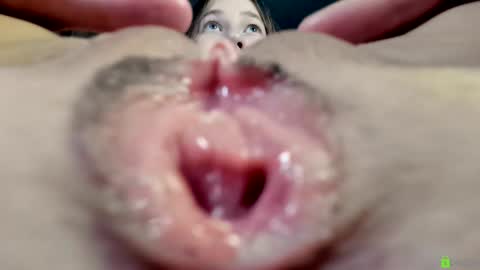 Snapshot of courtney_luv chatting on 10-23-25, 01:54 Im Courtney Nice to meet youFollow meInstagram courtneyluv778 online show from 10-23-25, 01:54
