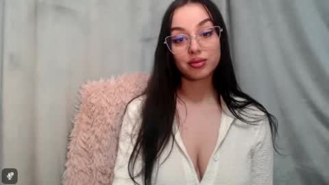 Courtney online show from 02-05-26, 03:38