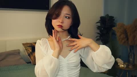 Yui online show from 02-22-25, 08:07