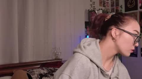 Yuna online show from 12-16-25, 08:14