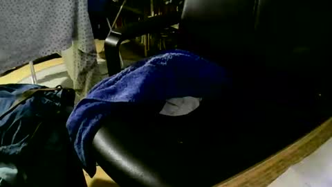 Snapshot of coyote017 chatting on 01-22-25, 04:55 coyote017 online show from 01-22-25, 04:55