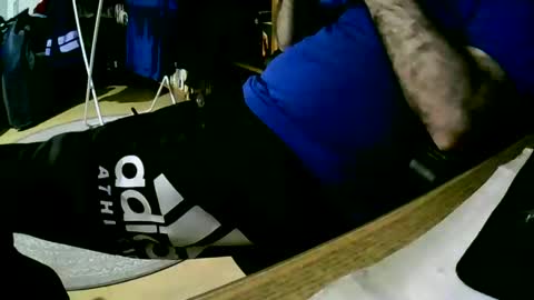 Snapshot of coyote017 chatting on 02-01-25, 03:18 coyote017 online show from 02-01-25, 03:18