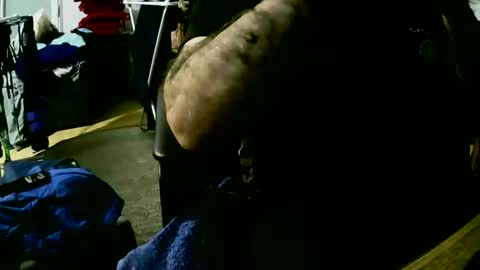 Snapshot of coyote017 chatting on 02-13-25, 07:10 coyote017 online show from 02-13-25, 07:10