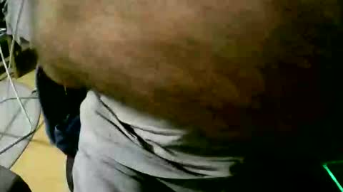 Snapshot of coyote017 chatting on 10-18-25, 06:05 coyote017 online show from 10-18-25, 06:05