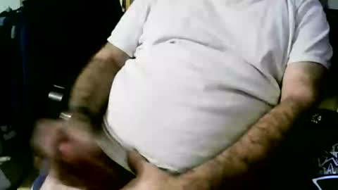 Snapshot of coyote017 chatting on 10-19-25, 06:25 coyote017 online show from 10-19-25, 06:25