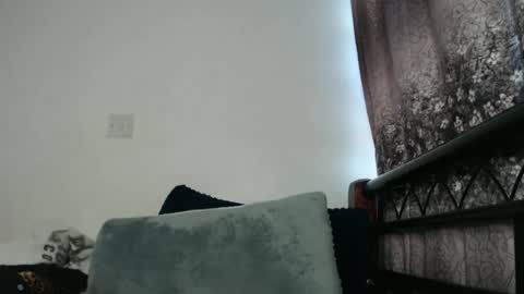 Snapshot of cozy_dion chatting on 06-22-26, 11:07 Erykah online show from 06-22-26, 11:07