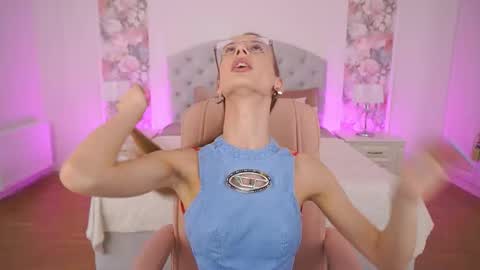 cozymell online show from 02-08-26, 01:47