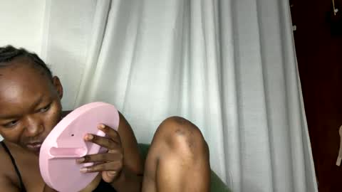 Snapshot of crave_meslowly chatting on 07-08-26, 12:48 Taliee online show from 07-08-26, 12:48