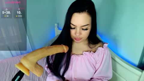 Eva online show from 12-16-25, 09:03