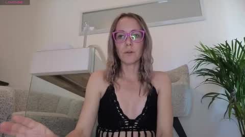 Stacy 2pm to 6pm mon-fri 3 CAT online show from 05-05-26, 01:08