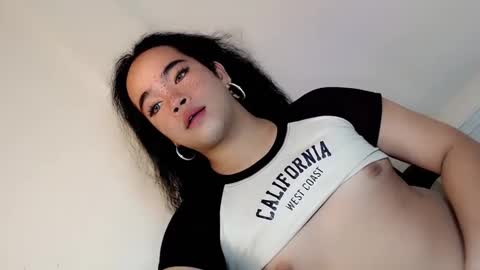 Hot Ayisha online show from 01-04-25, 08:48