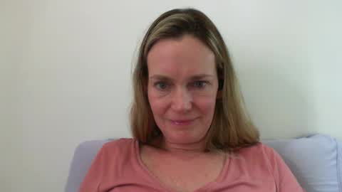 Anny online show from 01-27-25, 05:26