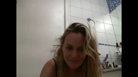 Anny online show from 01-30-25, 07:15