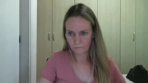 Anny online show from 03-04-25, 09:54