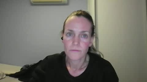 Anny online show from 11-15-25, 12:19