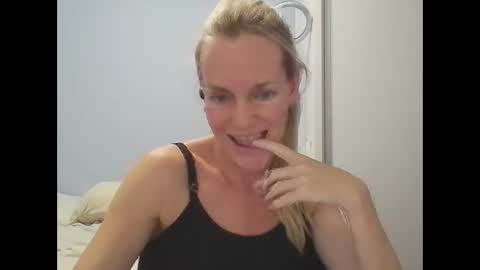 Anny online show from 02-18-26, 12:28