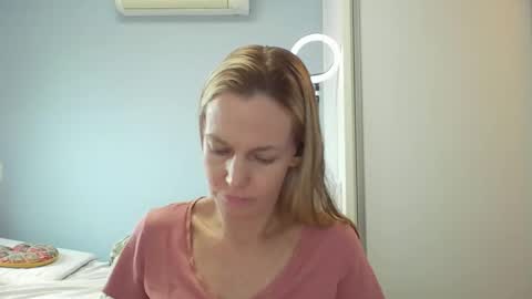 Anny online show from 02-24-26, 10:13