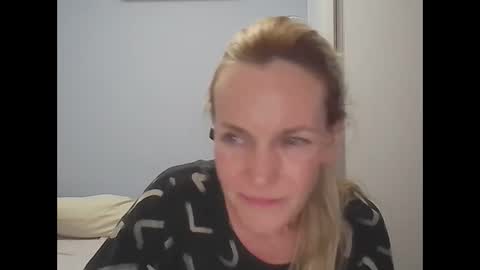 Anny online show from 03-21-26, 12:37