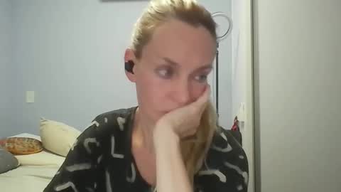 Anny online show from 03-28-26, 12:32