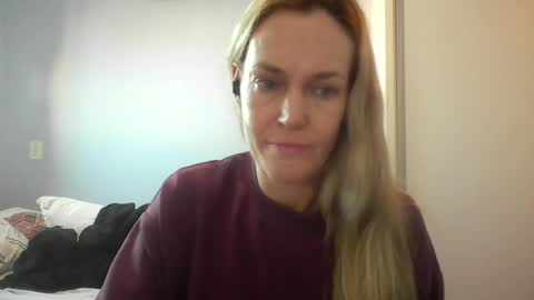 Snapshot of crazyanny chatting on 06-22-26, 10:56 Anny online show from 06-22-26, 10:56