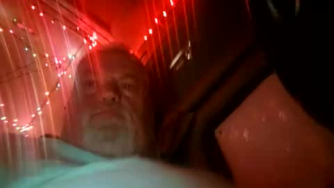 crazybob2001 online show from 11-02-25, 07:55