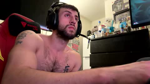 Snapshot of crazydill28 chatting on 11-25-25, 10:21 crazydill28 online show from 11-25-25, 10:21