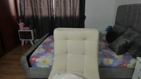 LAURA online show from 02-15-26, 08:16