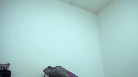 diosalinda online show from 10-04-25, 01:20