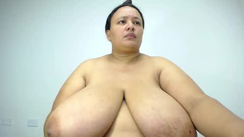 Snapshot of crazyonme chatting on 02-20-26, 05:48 diosalinda online show from 02-20-26, 05:48