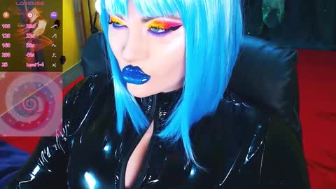 Snapshot of crazypinkyball chatting on 10-24-25, 02:02 Roxy online show from 10-24-25, 02:02