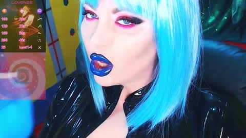 Roxy online show from 11-30-25, 02:10