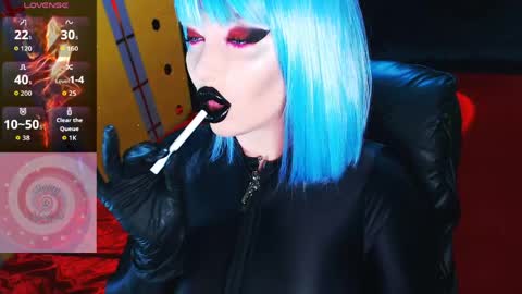 Snapshot of crazypinkyball chatting on 05-28-26, 02:03 Roxy online show from 05-28-26, 02:03