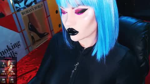 Snapshot of crazypinkyball chatting on 06-06-26, 02:55 Roxy online show from 06-06-26, 02:55
