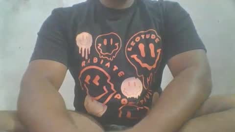 Snapshot of crazzy_booy chatting on 02-14-26, 03:36 crazzy_booy online show from 02-14-26, 03:36