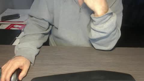 Creamormilk online show from 11-23-25, 01:44